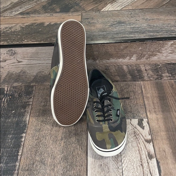 CAMO Vans - Picture 6 of 6